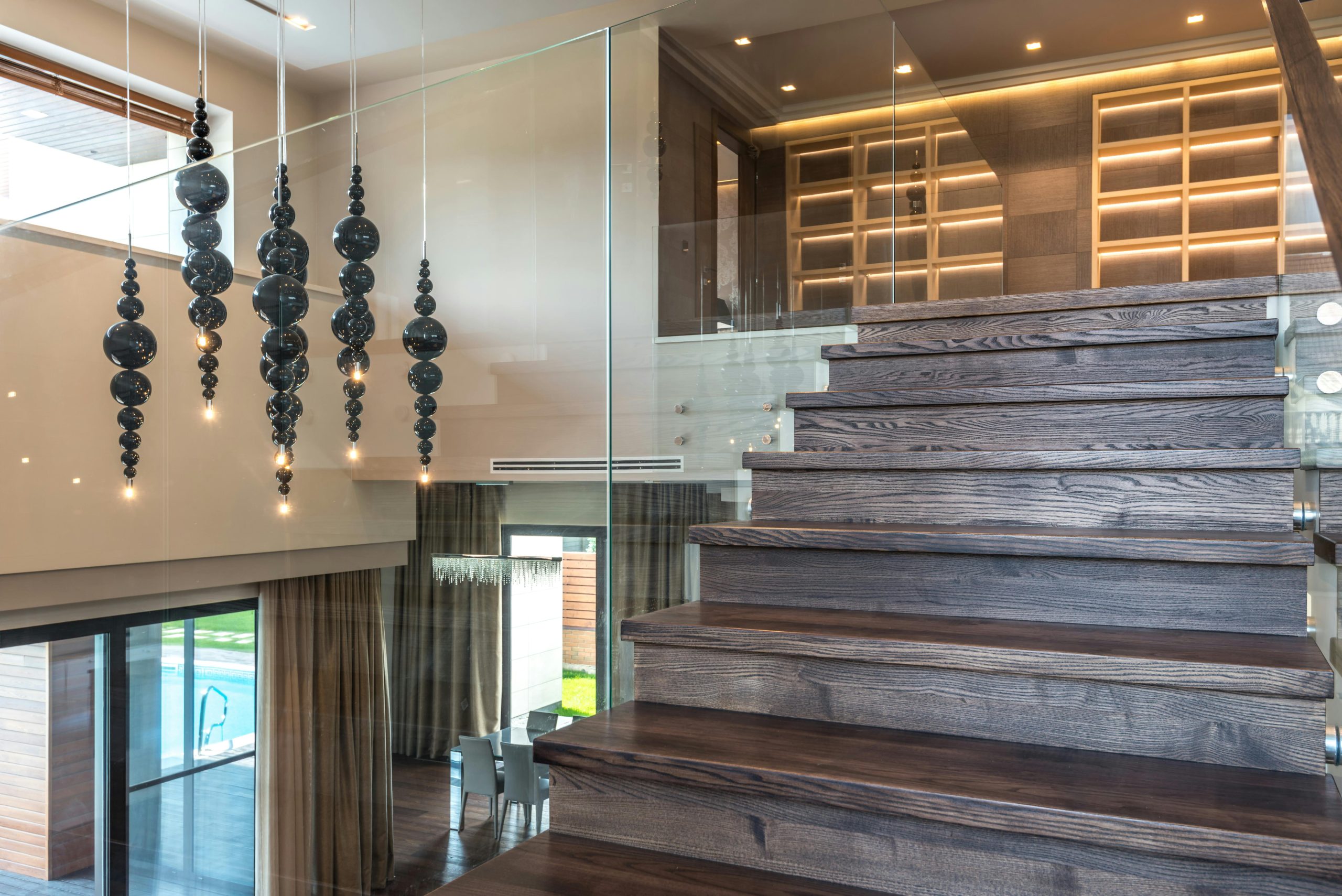 Transformation escalier bois avec astuces pratiques