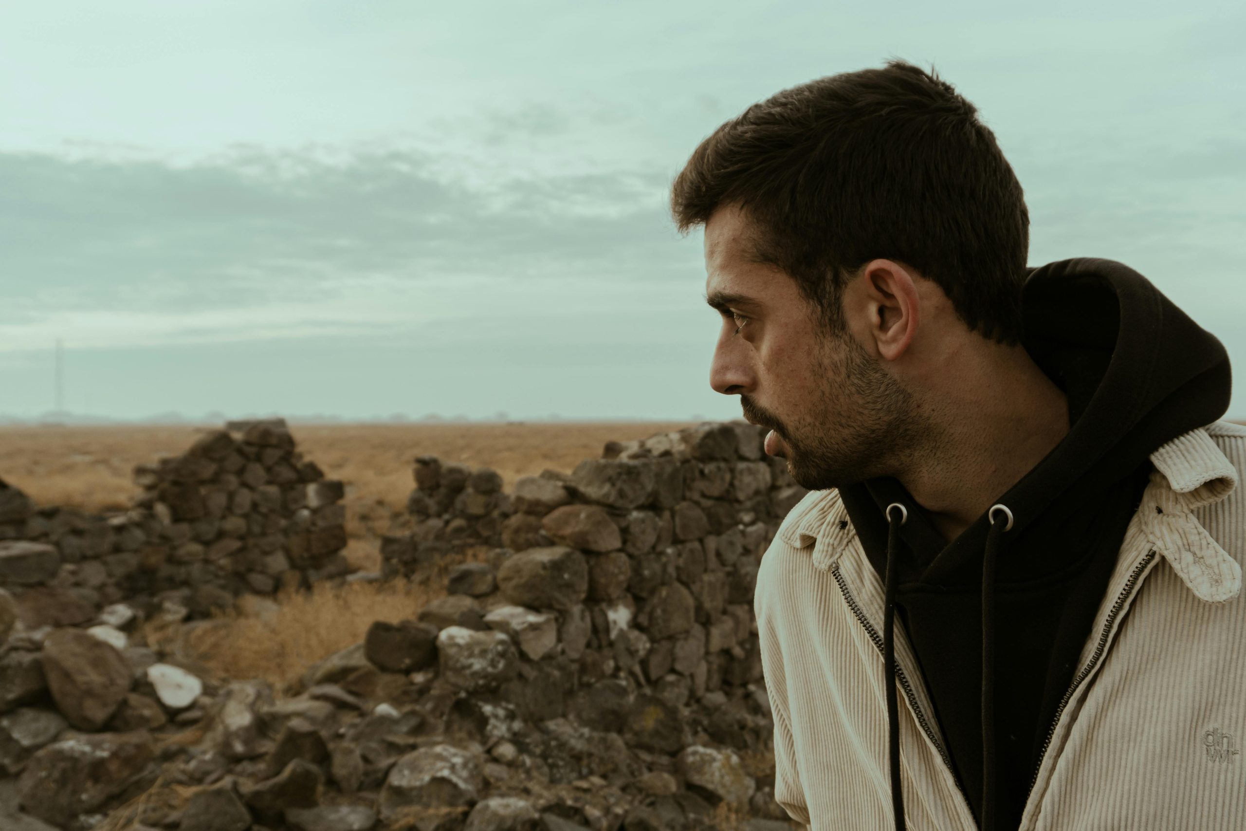 Signes homme distant - Solutions pratiques