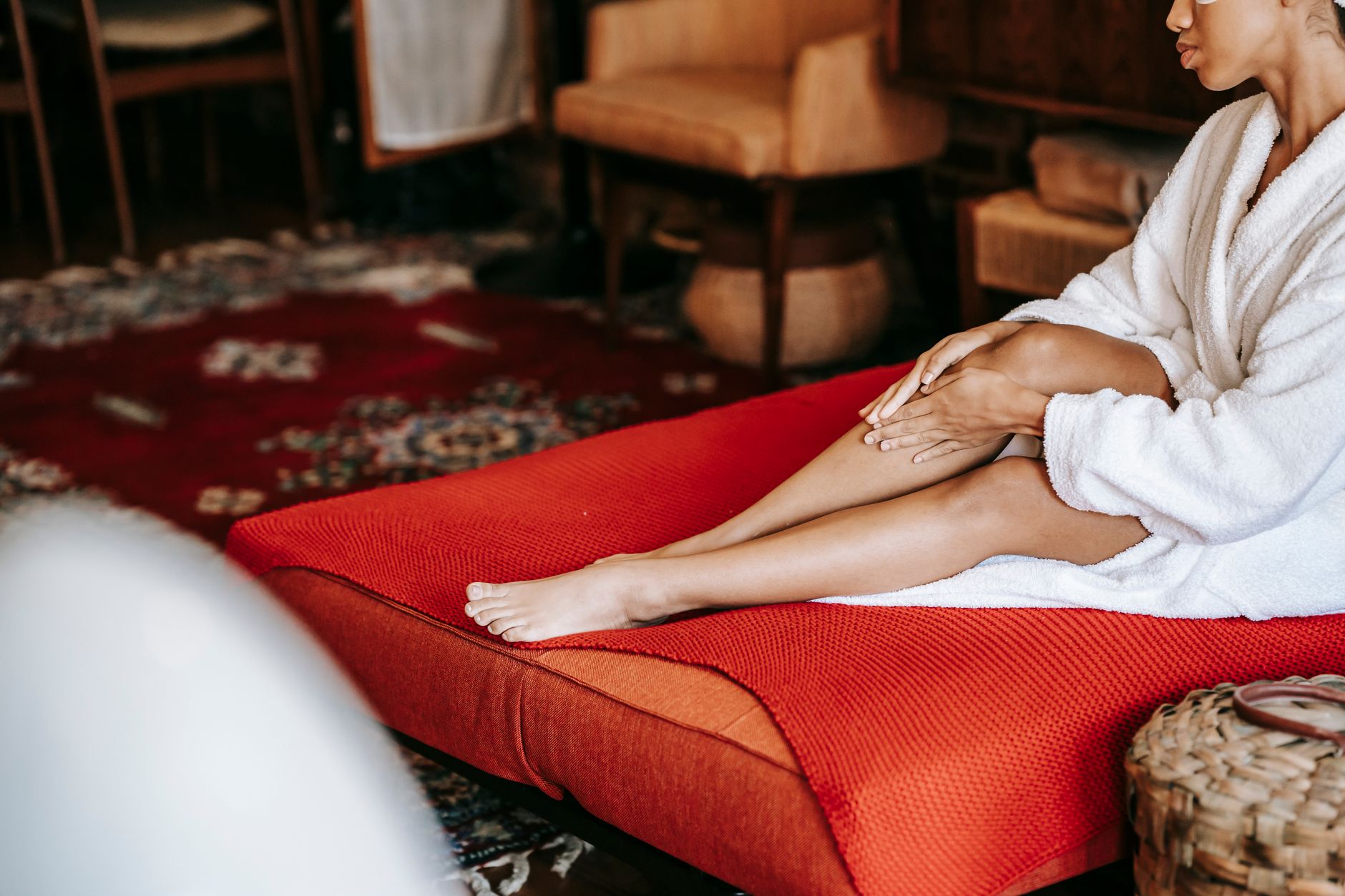 Femme au repos chez elle, bien-etre