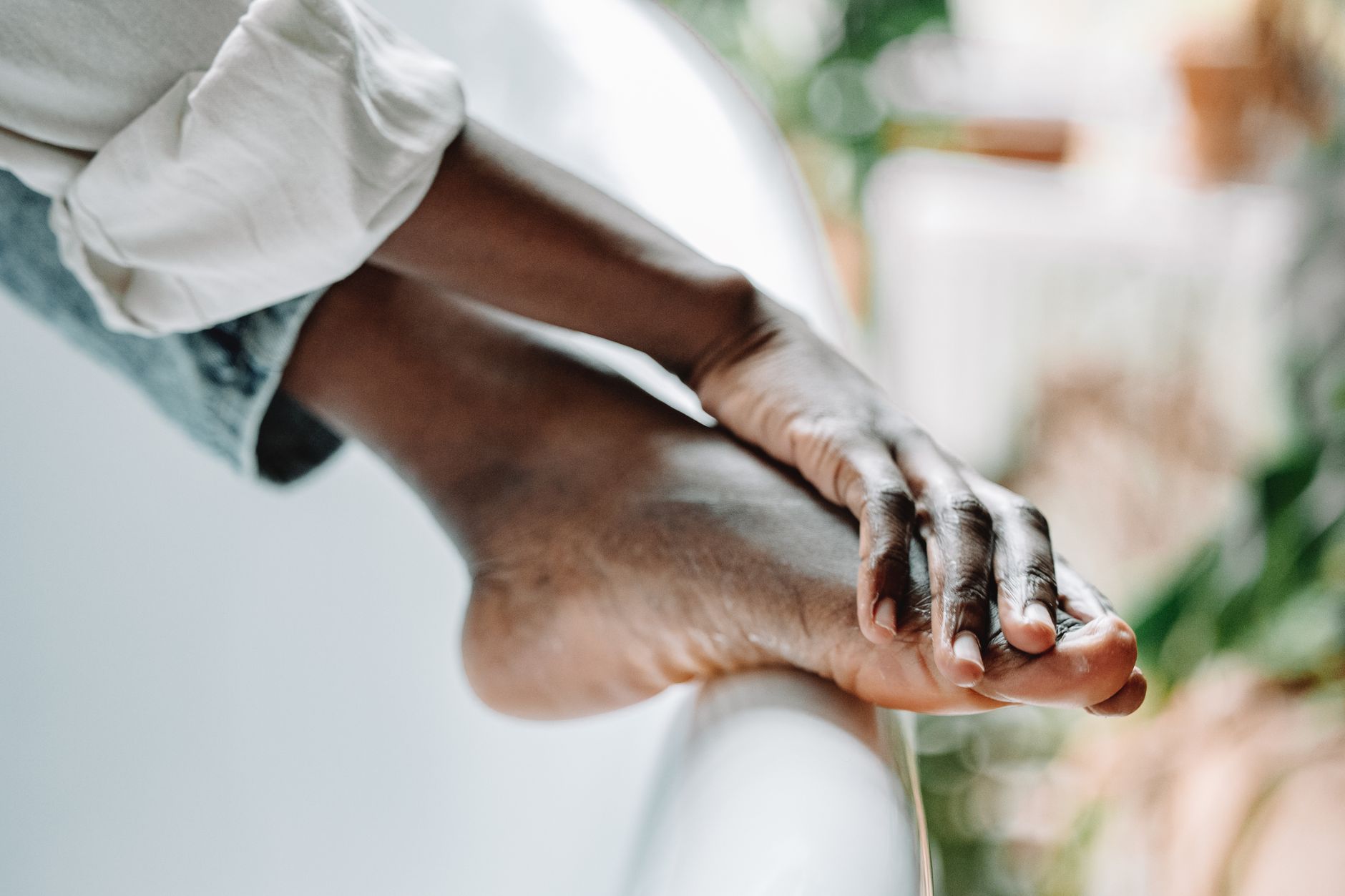 Pieds au repos après une longue marche