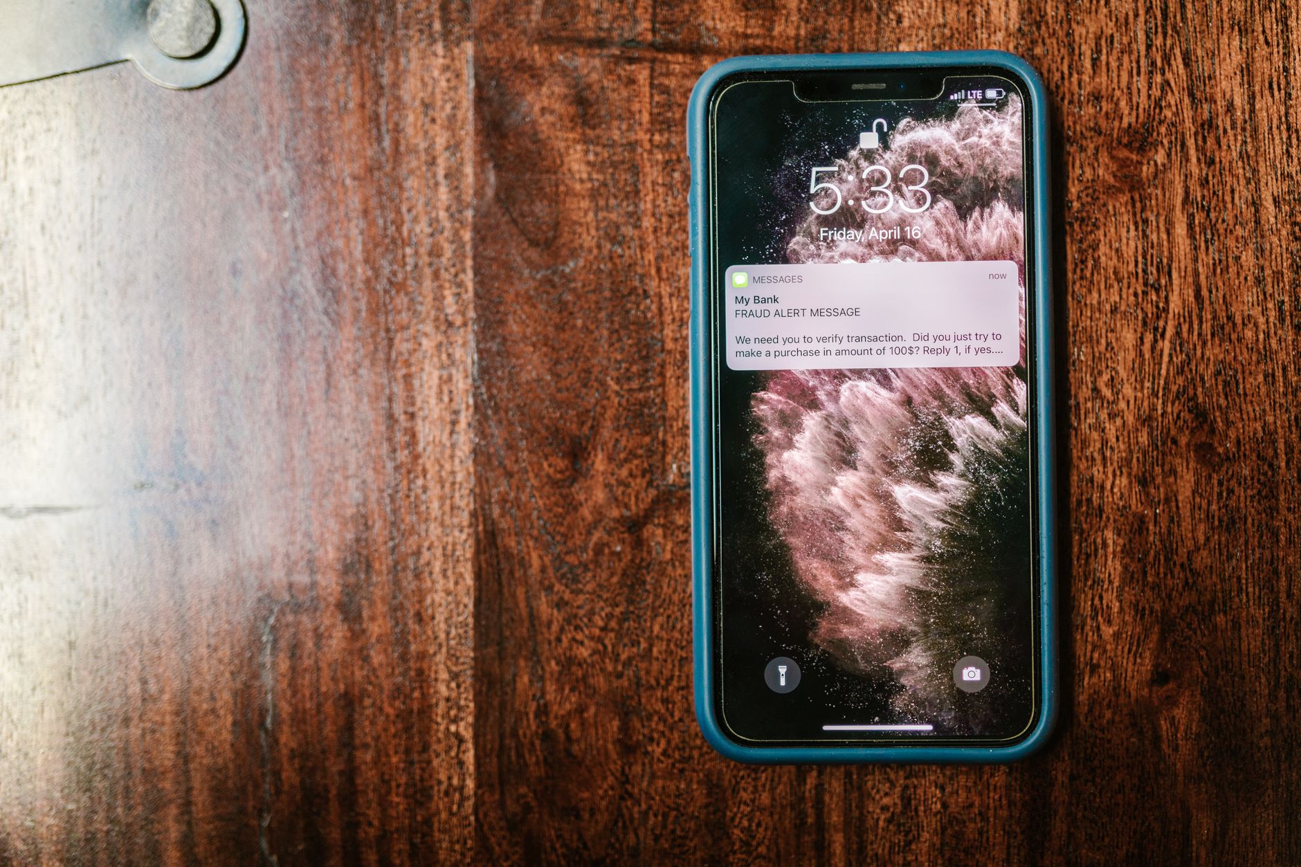 Écran de smartphone avec une notification