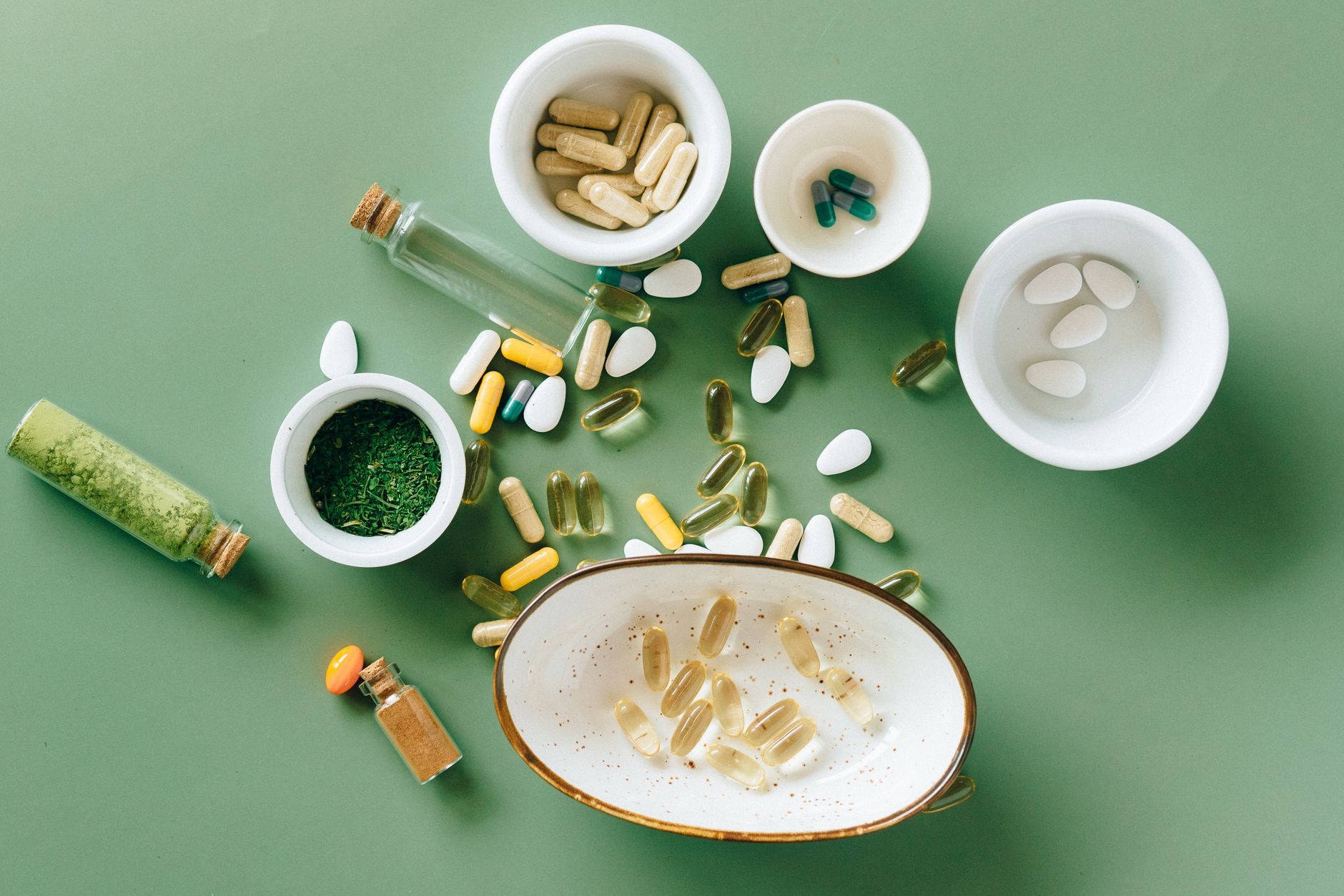 Compléments vitaminés en gélules et comprimés